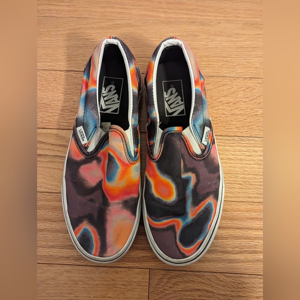 Dark Aura Classic Slip On Vans - Picture 4 of 4